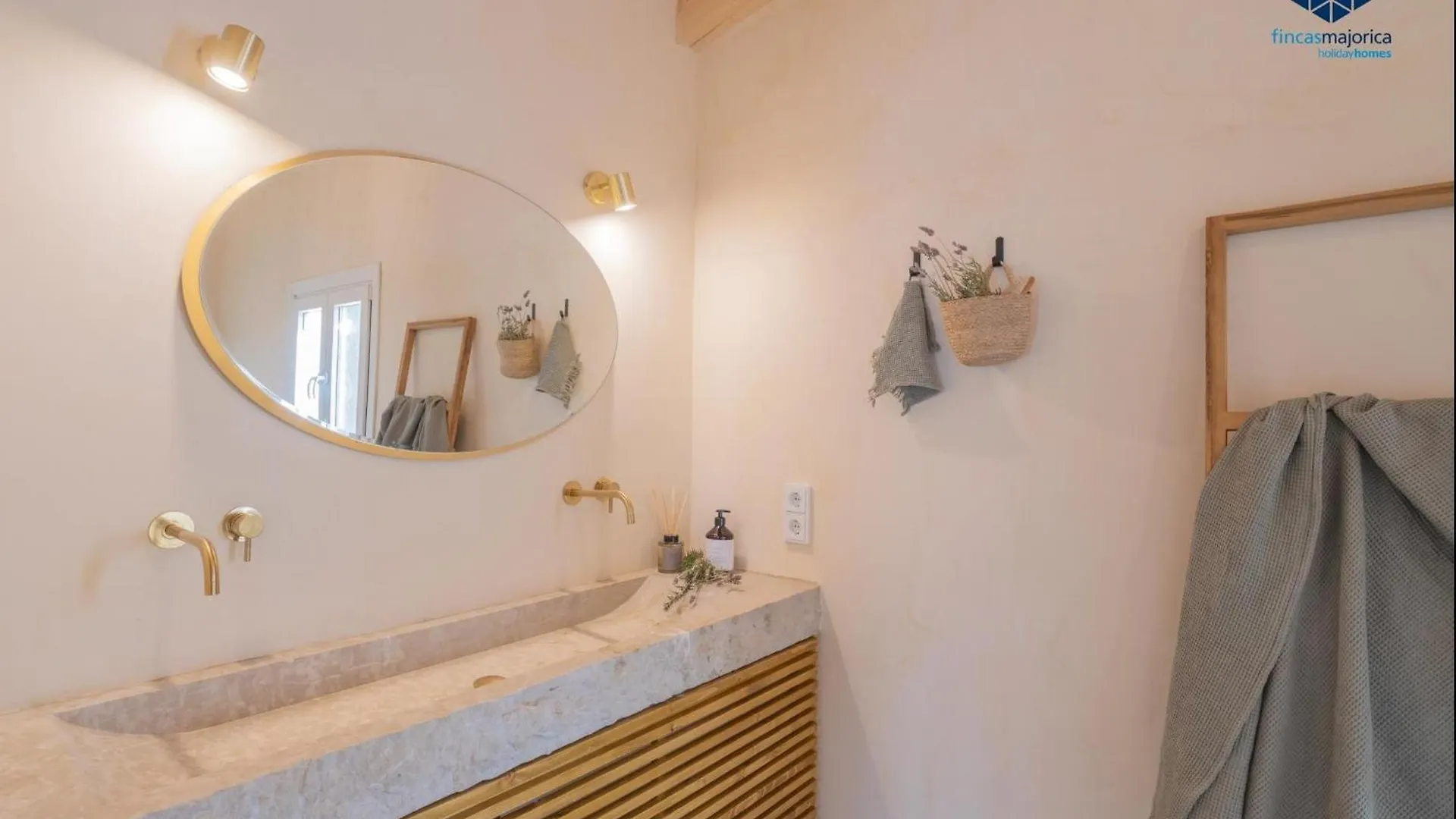 Holiday home Finca Timanfaya Llucmajor